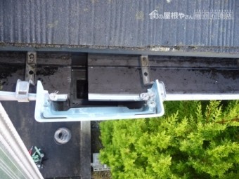 樋が外れる
