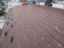 屋根塗装の剥がれ