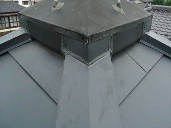 隅棟の方形廻り