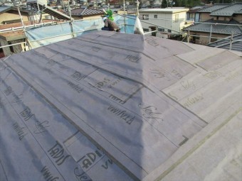 粘着層付きルーフィング張り完了