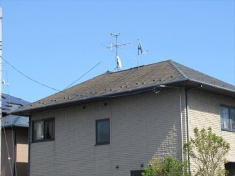 コロニアル建物外観