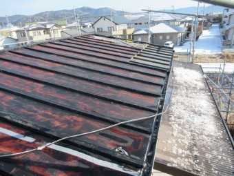 津波で浸水した瓦棒屋根