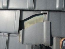 破損した瓦