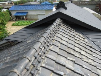70年以上前に建てられた農作業休憩所