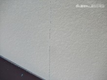 外壁亀裂2