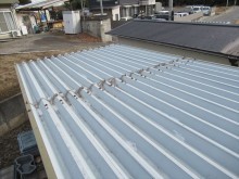 雨漏り箇所折板屋根調査
