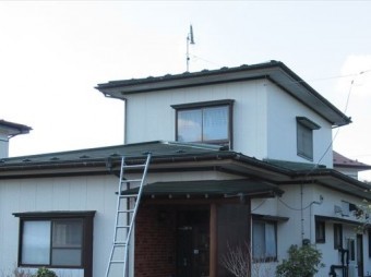 雨樋水漏れ現場全景