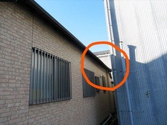 軒樋が歪んだ箇所