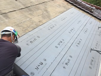 ルーフィング施工中