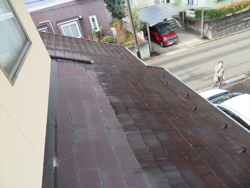 N様邸の北面屋根